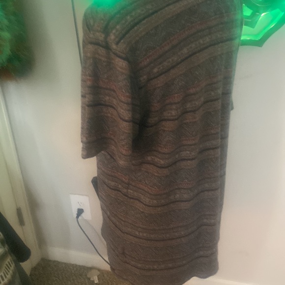 Used Henley men’s size large on the Baez brand T-shirt with breast pocket! - Picture 3 of 5